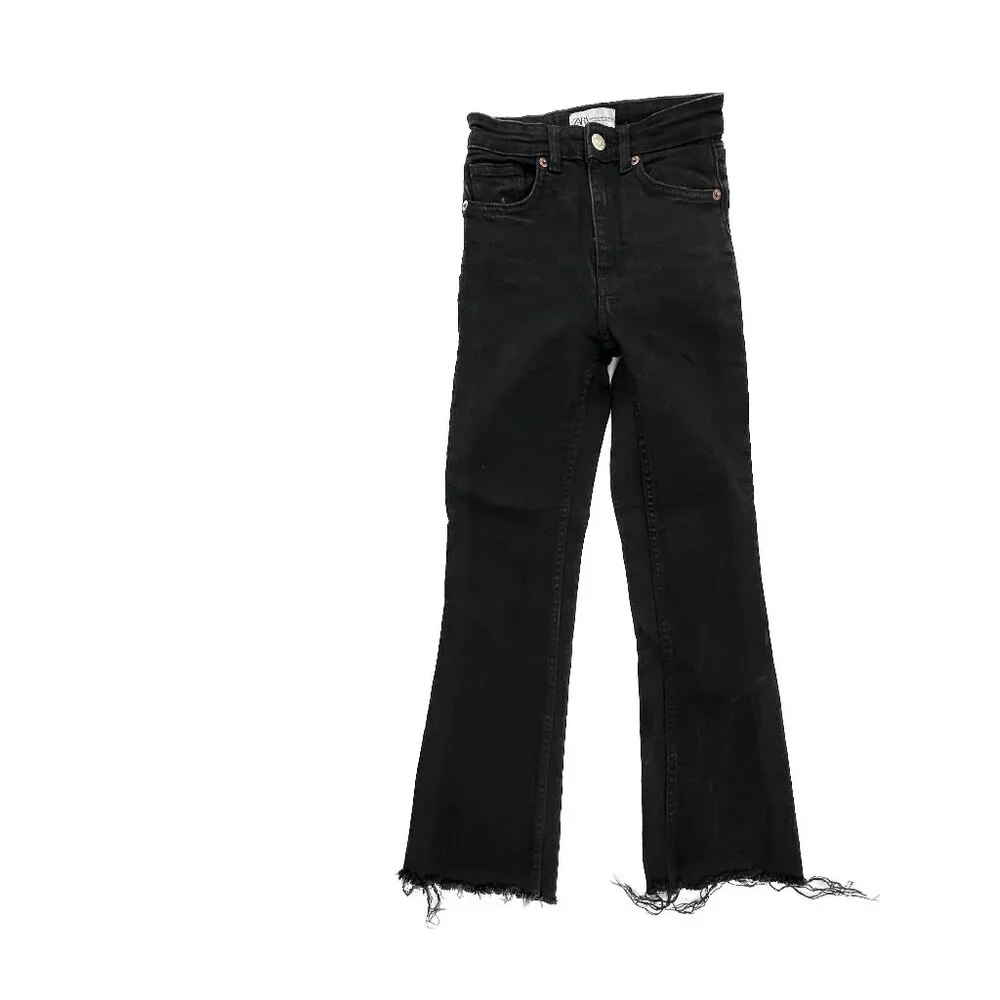 Zara Bootcut Crop Raw Hem Women's size 00 Black Denim‎ Jeans